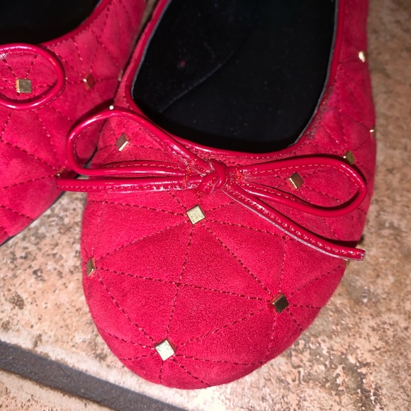 MICHELLE D Suede Flat Slippers - Picture 5 of 10